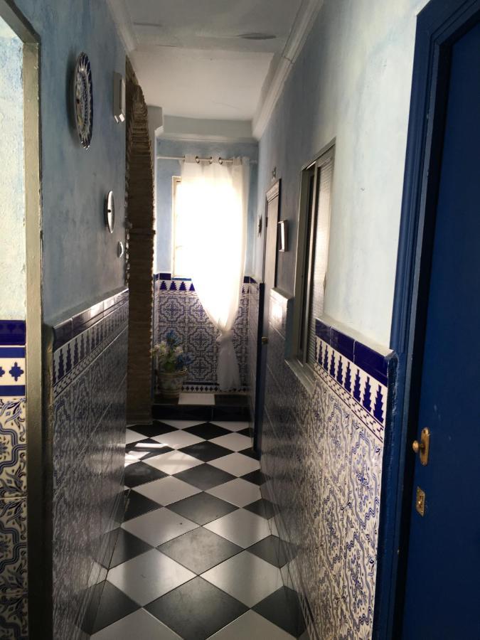 Pension Lisdos Sevilla Exteriör bild