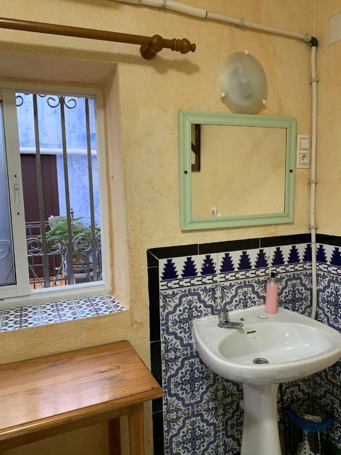 Pension Lisdos Sevilla Exteriör bild